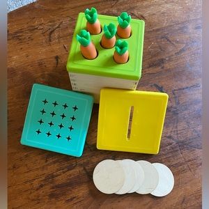 Lovevery Wooden Coin Bank Set